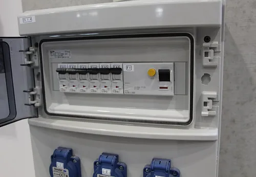 Rozvaděče a zásuvkové skříně Frýdek-Místek