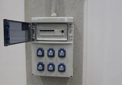 Rozvaděče a zásuvkové skříně Frýdek-Místek